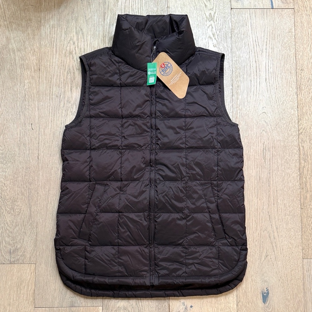 NWT GAP Recycled Lightweight Quilted Puffer Vest – Terra Brown, Size Small